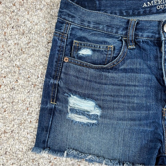 American Eagle Hi Rise Jean Shorts Womens 4 Button Fly Distressed Blue Denim - Picture 3 of 10